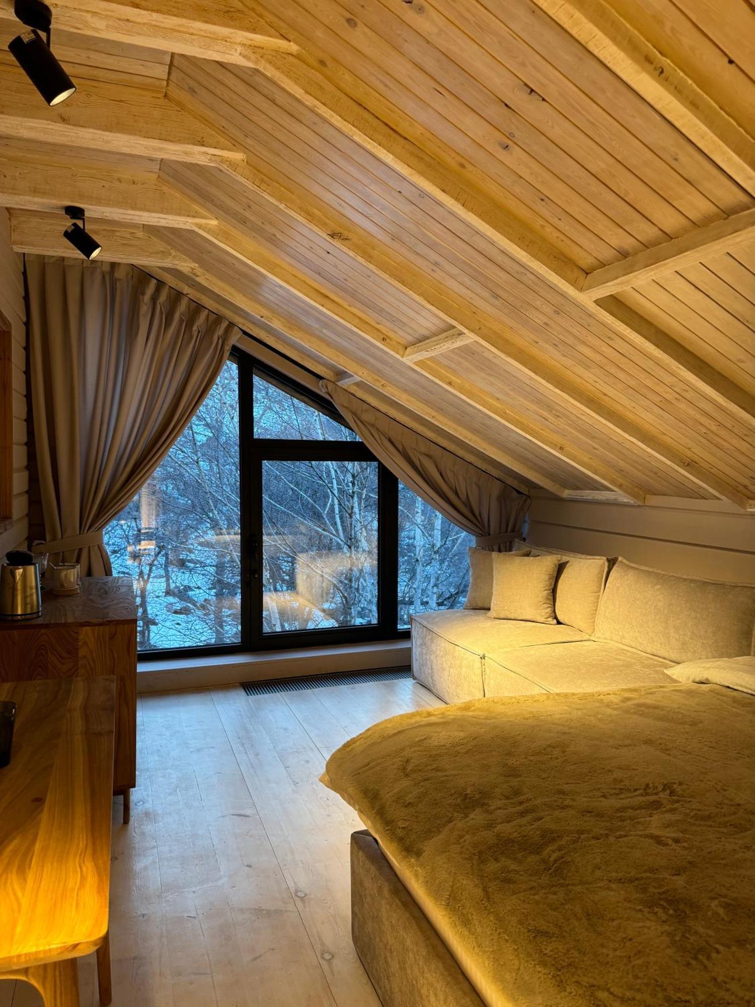 Turgensai Visitor Center Lodge Tauturgen